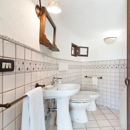 Tia Pool Trullo Вилла Ракале